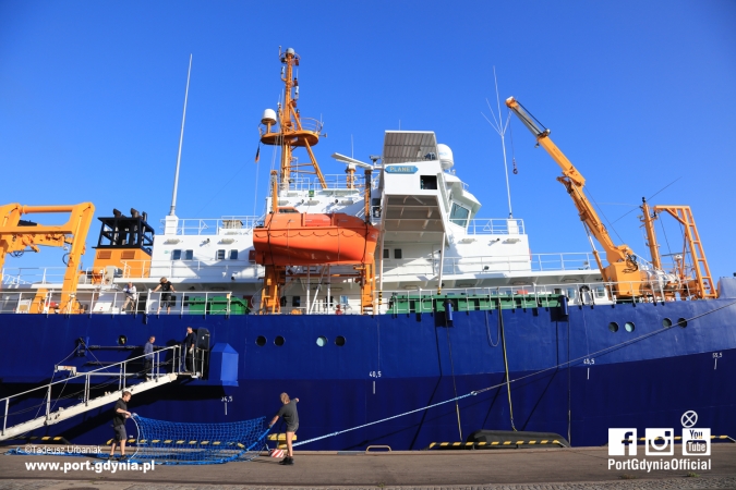 FGS PLANET w Porcie Gdynia (zdjęcia)-GospodarkaMorska.pl