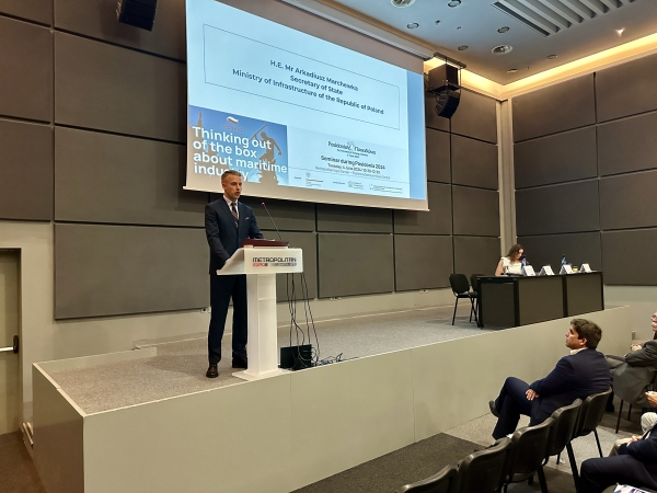 Arkadiusz Marchewka otwiera polski pawilon na targach morskich Posidonia w Grecji-GospodarkaMorska.pl