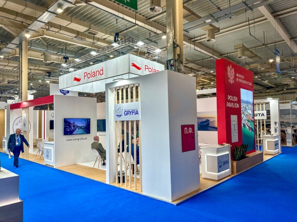 Arkadiusz Marchewka otwiera polski pawilon na targach morskich Posidonia w Grecji-GospodarkaMorska.pl