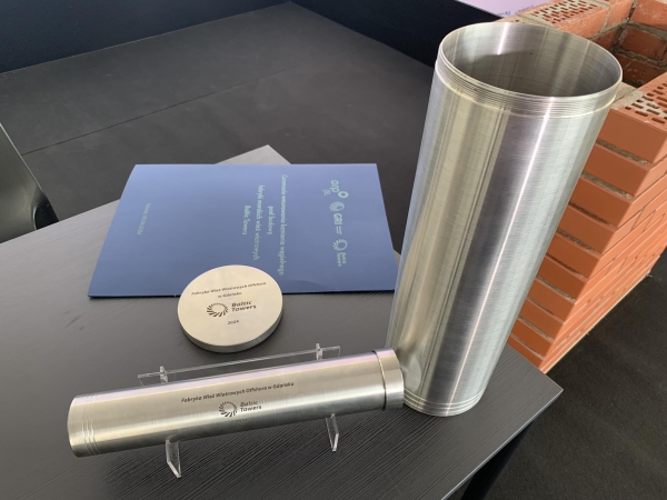 Wmurowanie kamienia węgielnego pod budowę fabryki morskich wież wiatrowych Baltic Towers-GospodarkaMorska.pl