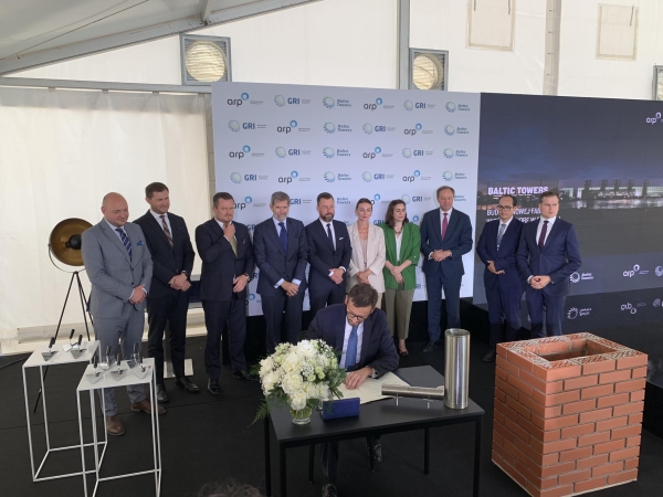 Wmurowanie kamienia węgielnego pod budowę fabryki morskich wież wiatrowych Baltic Towers-GospodarkaMorska.pl