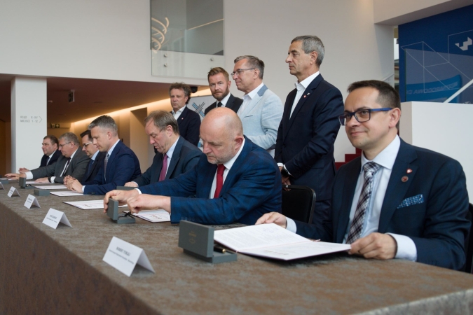 Rozwój polskiego odcinka Międzynarodowej Drogi Wodnej E70 coraz bliżej. List intencyjny podpisany-GospodarkaMorska.pl