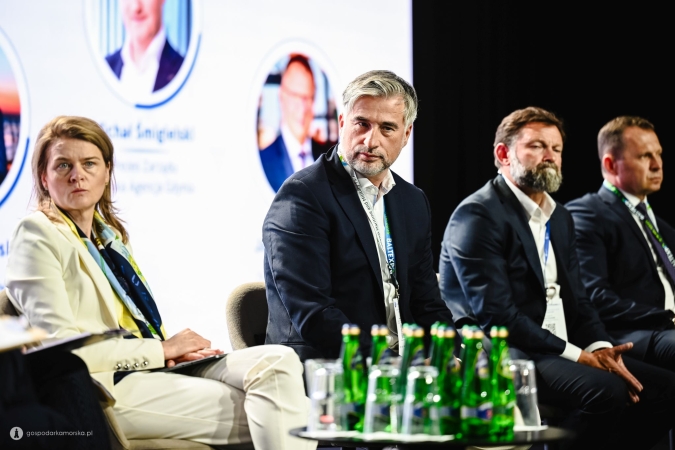 Kongres Polskie Porty 2030: „Strategy & Future”. Przed portami wyzwania, ale potrzeba kolei-GospodarkaMorska.pl