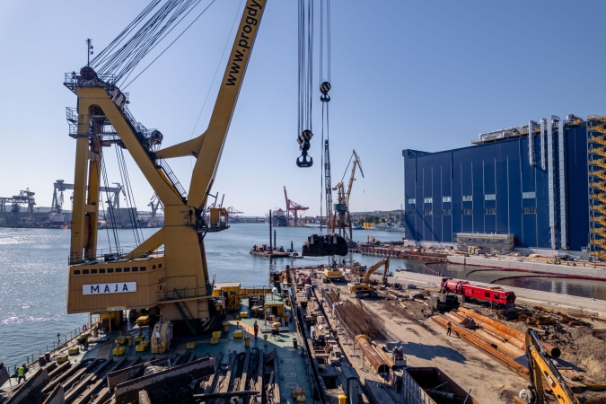 Budowa wnęki dokowej w Porcie Gdynia. Stary slip rozebrany-GospodarkaMorska.pl