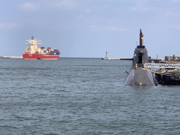 Wyjątkowa wizyta w Porcie Gdynia. Pojawił się niemiecki okręt podwodny U-31 [ZDJĘCIA]-GospodarkaMorska.pl