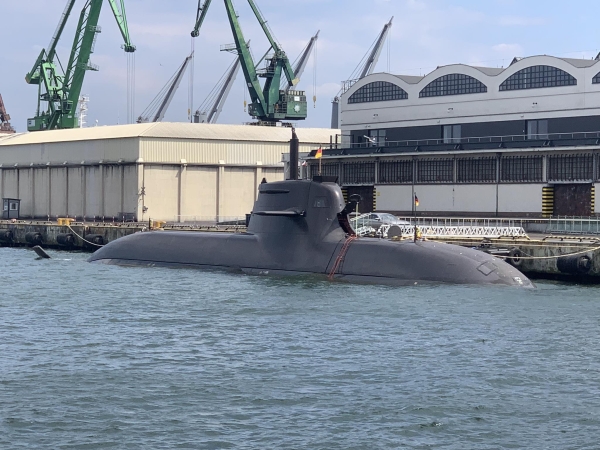 Wyjątkowa wizyta w Porcie Gdynia. Pojawił się niemiecki okręt podwodny U-31 [ZDJĘCIA]-GospodarkaMorska.pl
