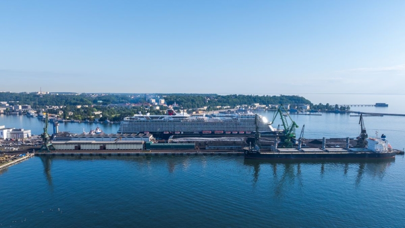 Mein Shiff 1 z kolejną wizytą w Gdyni-GospodarkaMorska.pl