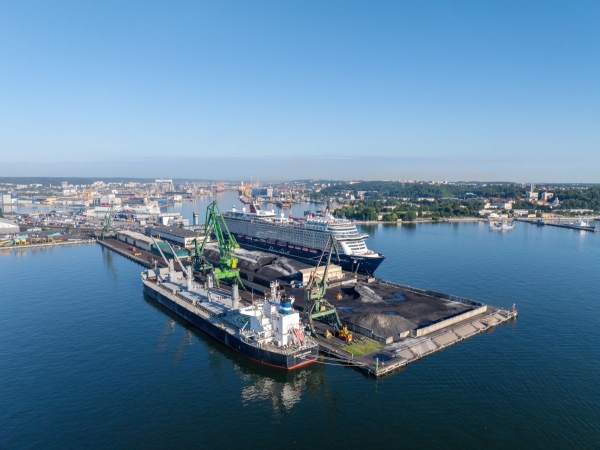 Mein Shiff 1 z kolejną wizytą w Gdyni-GospodarkaMorska.pl