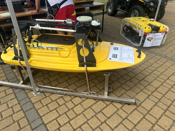 Święto Marynarki Wojennej. Zwiedzanie okrętu podwodnego ORP Orzeł i wiele innych atrakcji [ZDJĘCIA]-GospodarkaMorska.pl