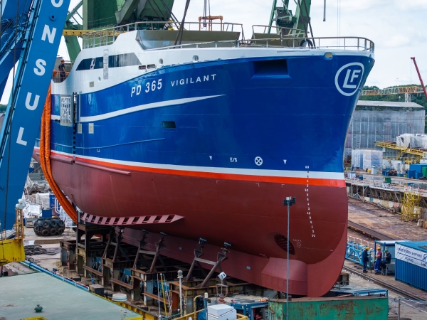 Vigilant już na wodzie. Karstensen woduje kolejny statek w Gdańsku-GospodarkaMorska.pl