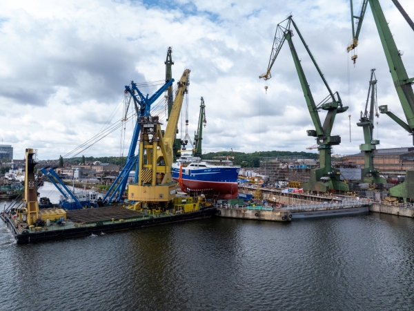 Vigilant już na wodzie. Karstensen woduje kolejny statek w Gdańsku-GospodarkaMorska.pl