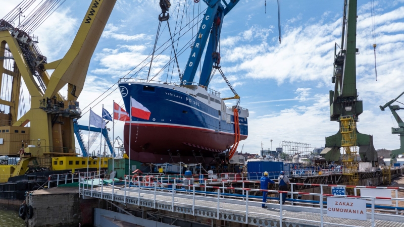 Vigilant już na wodzie. Karstensen woduje kolejny statek w Gdańsku-GospodarkaMorska.pl