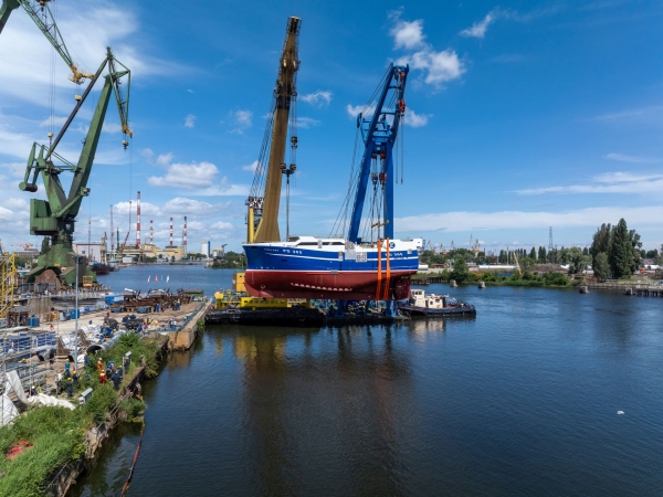 Vigilant już na wodzie. Karstensen woduje kolejny statek w Gdańsku-GospodarkaMorska.pl