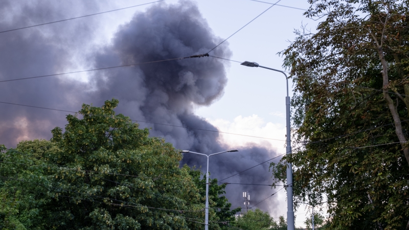 Płonie hala magazynowa na terenie Portu Gdańsk [WIDEO]-GospodarkaMorska.pl