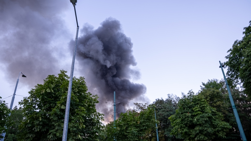 Płonie hala magazynowa na terenie Portu Gdańsk [WIDEO]-GospodarkaMorska.pl