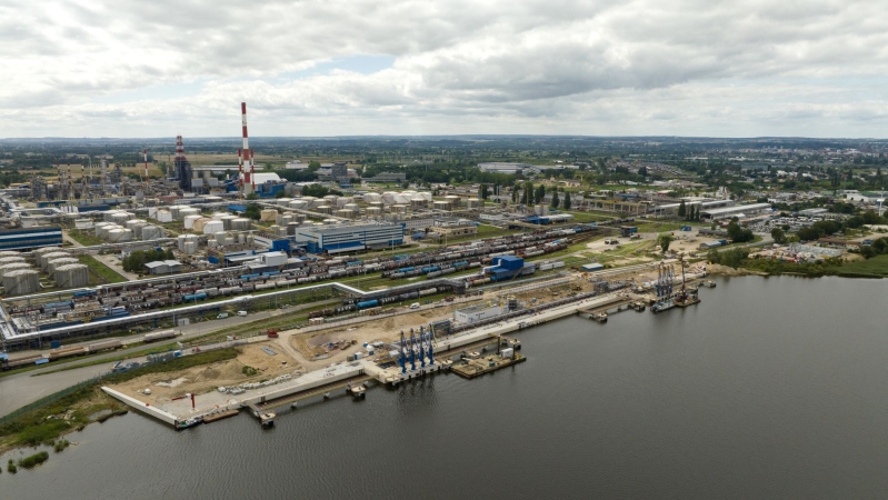 Rafineria wykorzystuje swoje położenie. Morski Terminal Przeładunkowy Orlenu już prawie gotowy-GospodarkaMorska.pl