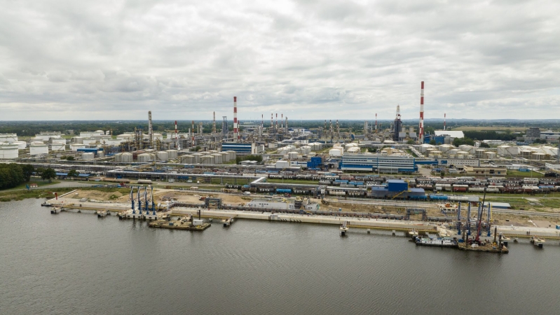Rafineria wykorzystuje swoje położenie. Morski Terminal Przeładunkowy Orlenu już prawie gotowy-GospodarkaMorska.pl