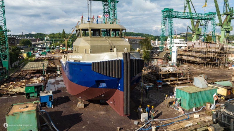 W stoczni Safe zwodowano holownik UKD Seadragon-GospodarkaMorska.pl