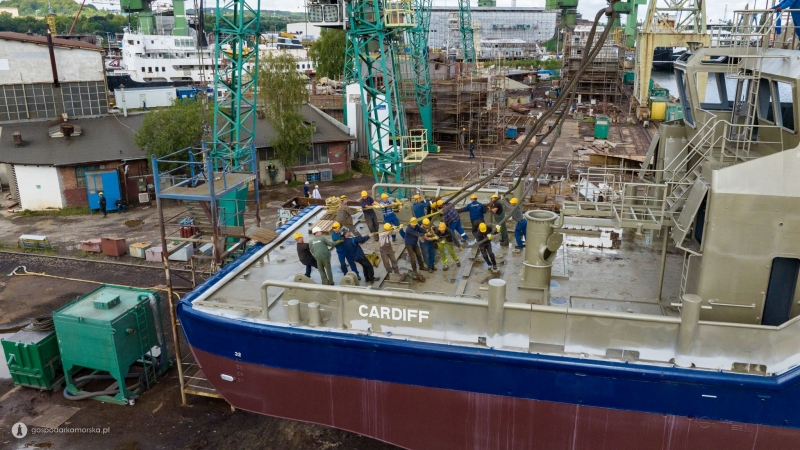 W stoczni Safe zwodowano holownik UKD Seadragon-GospodarkaMorska.pl