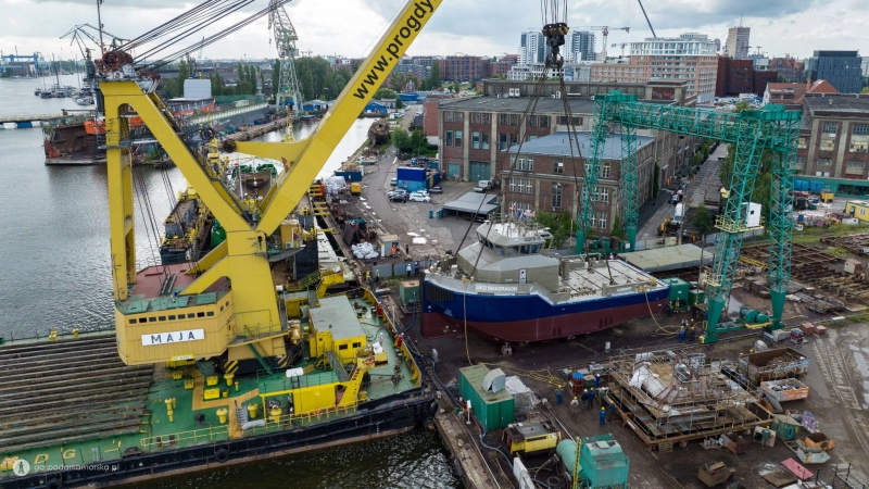 W stoczni Safe zwodowano holownik UKD Seadragon-GospodarkaMorska.pl
