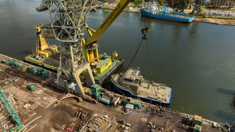 W stoczni Safe zwodowano holownik UKD Seadragon-GospodarkaMorska.pl