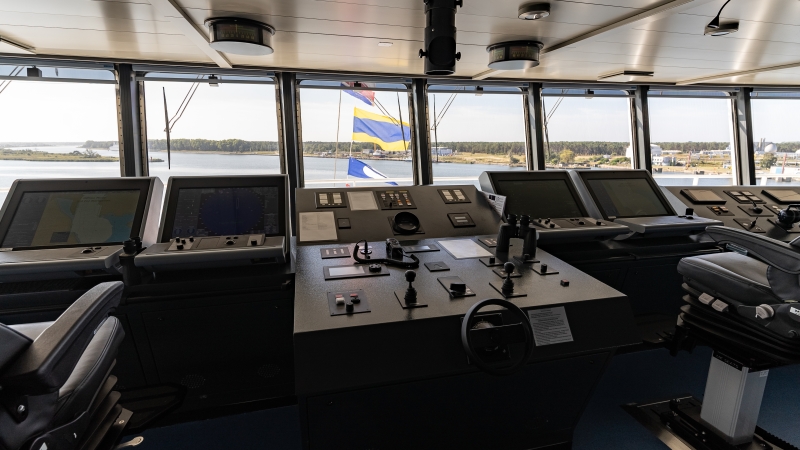 Varsovia oficjalnie na linii. Nowy prom PŻB powitany-GospodarkaMorska.pl