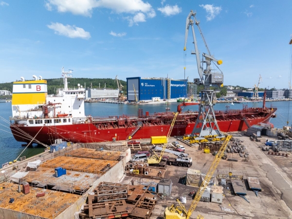 Udany remont statku Songa Jade w Stoczni Remontowej Nauta-GospodarkaMorska.pl