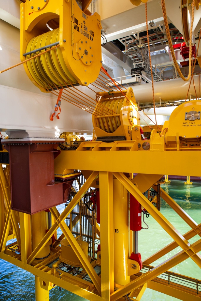 Kolos z CRIST SA popłynął budować najdłuższy zatapialny tunel na świecie-GospodarkaMorska.pl