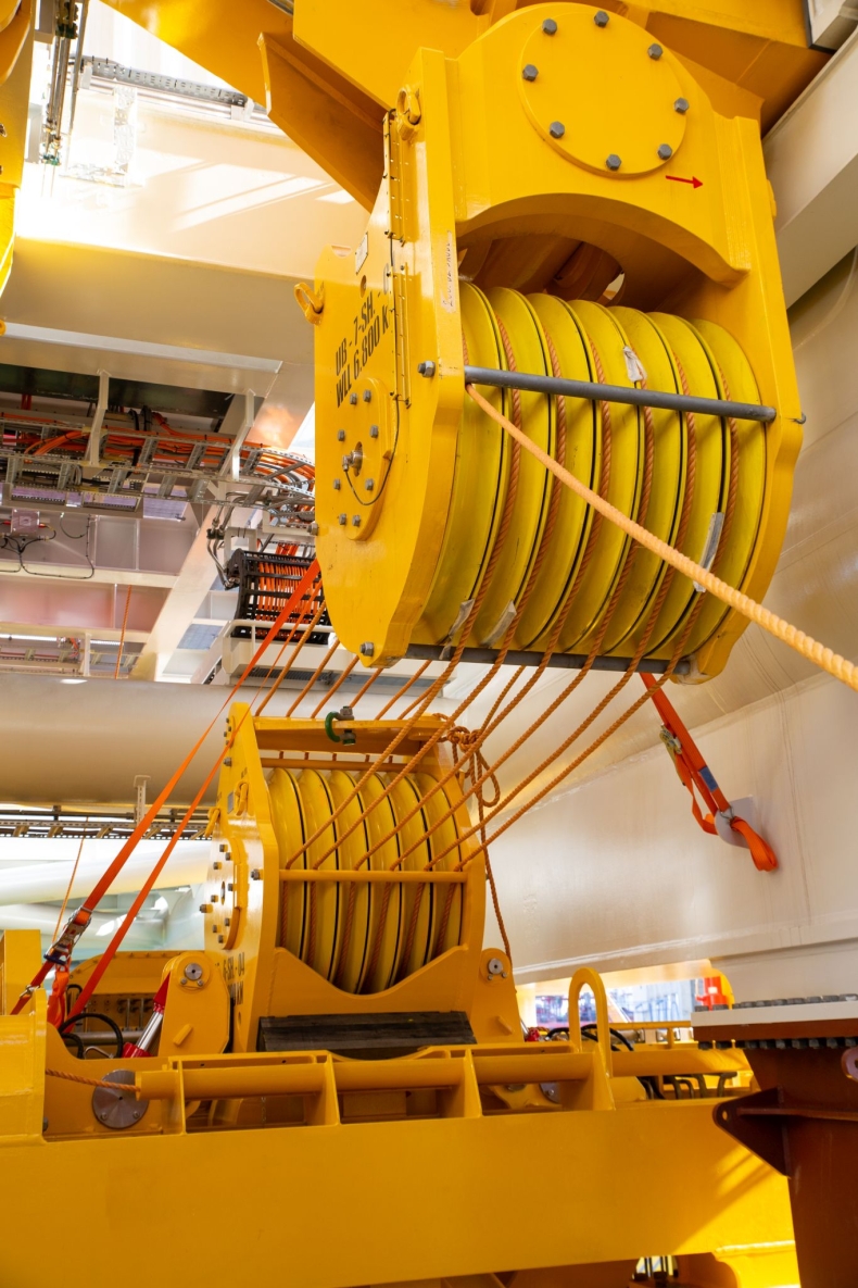 Kolos z CRIST SA popłynął budować najdłuższy zatapialny tunel na świecie-GospodarkaMorska.pl