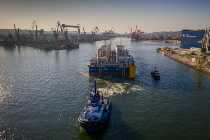Kolos z CRIST SA popłynął budować najdłuższy zatapialny tunel na świecie-GospodarkaMorska.pl