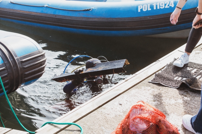 Nurkowie i wolontariusze w akcji sprzątania Bałtyku podczas World Cleanup Day-GospodarkaMorska.pl