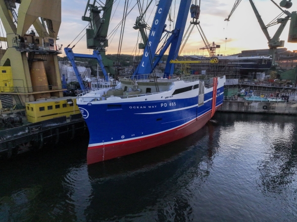Wodowanie w Karstensenie. Ocean Way wkrótce dołączy do siostrzanej jednostki u szkockiego armatora-GospodarkaMorska.pl