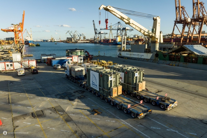 Przeładunki offshore dla Baltic Power zaczęły się od Gdyni i Władysławowa, cz. I-GospodarkaMorska.pl