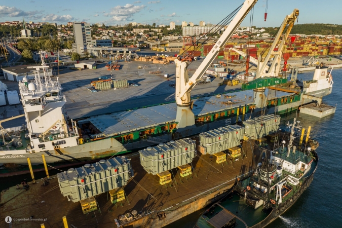 Przeładunki offshore dla Baltic Power zaczęły się od Gdyni i Władysławowa, cz. I-GospodarkaMorska.pl