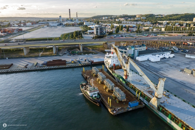 Przeładunki offshore dla Baltic Power zaczęły się od Gdyni i Władysławowa, cz. I-GospodarkaMorska.pl