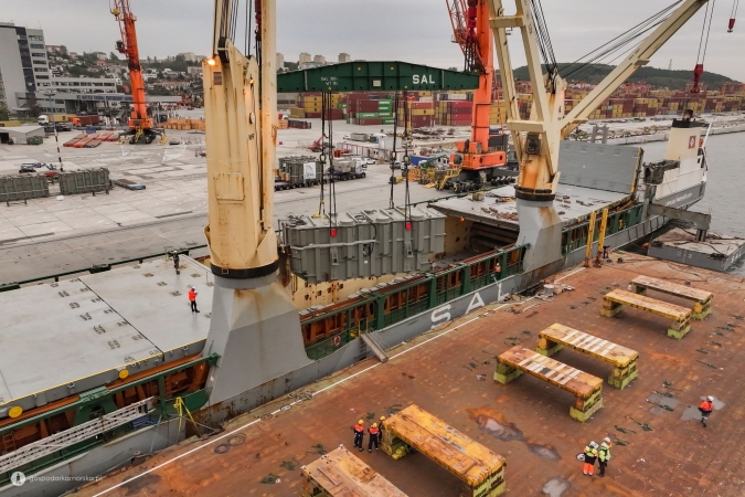 Przeładunki offshore dla Baltic Power zaczęły się od Gdyni i Władysławowa, cz. I-GospodarkaMorska.pl