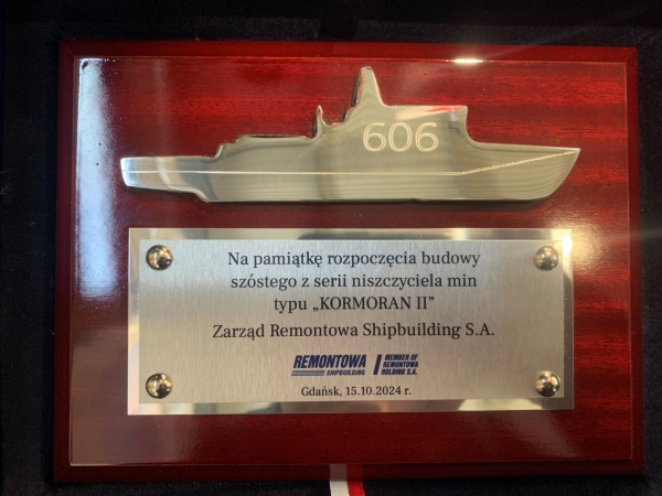 Remontowa Shipbuilding S.A. rozpoczęła budowę szóstego Kormorana. Przyszły ORP Czajka powstaje-GospodarkaMorska.pl