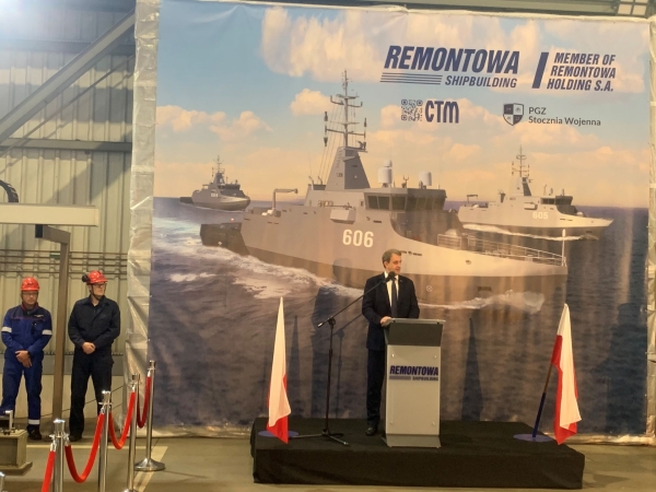 Remontowa Shipbuilding S.A. rozpoczęła budowę szóstego Kormorana. Przyszły ORP Czajka powstaje-GospodarkaMorska.pl
