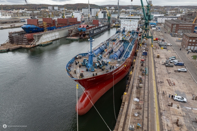 Stocznia Nauta: ważny przegląd klasowy tankowca-GospodarkaMorska.pl