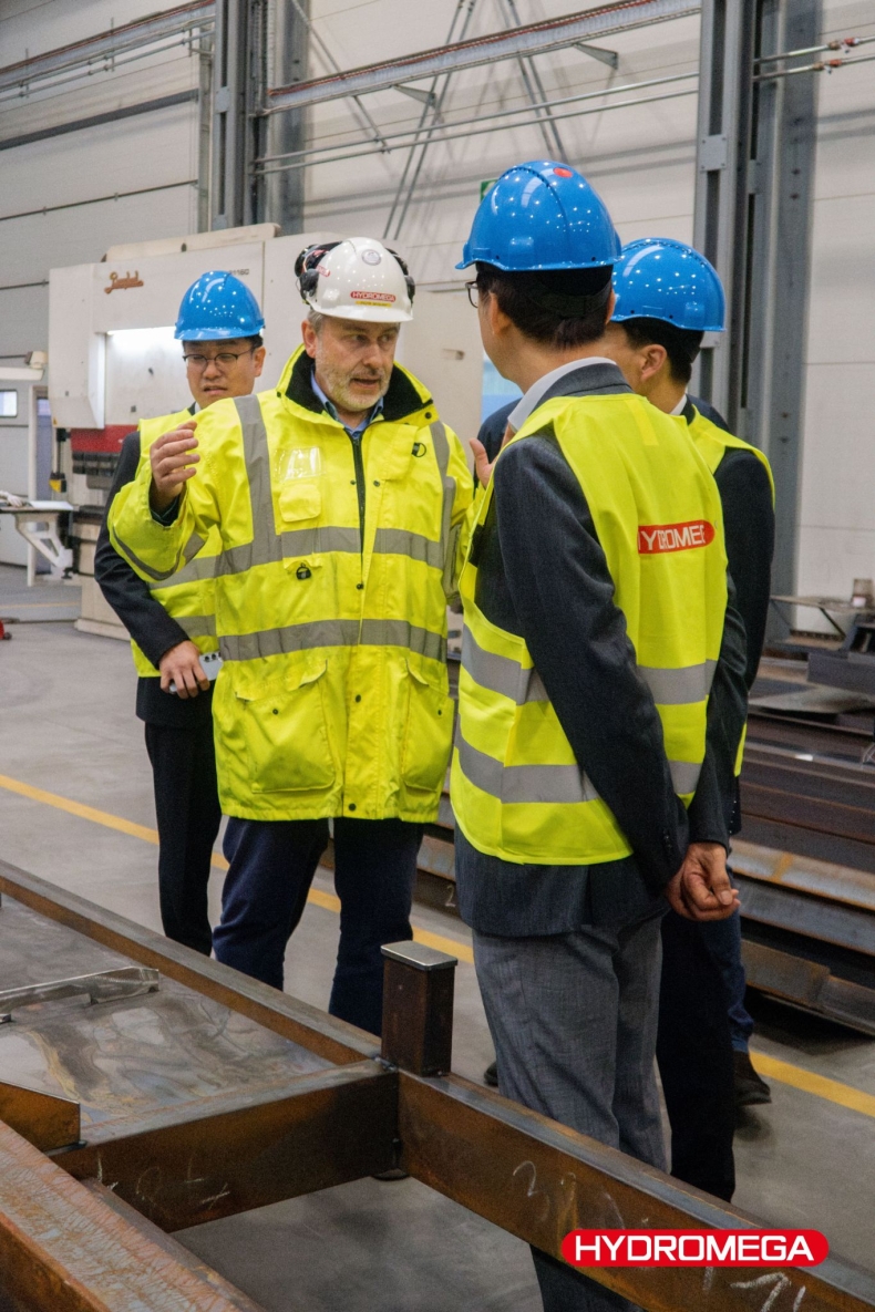 Delegacja Hanwha Ocean z wizytą w Hydromedze-GospodarkaMorska.pl