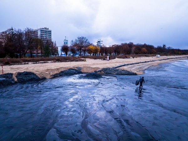 Sopocka plaża poszerzona – zakończono refulację na południe od molo-GospodarkaMorska.pl