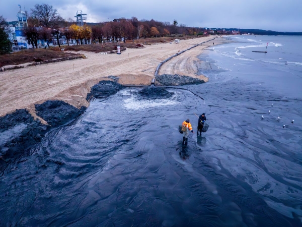 Sopocka plaża poszerzona – zakończono refulację na południe od molo-GospodarkaMorska.pl