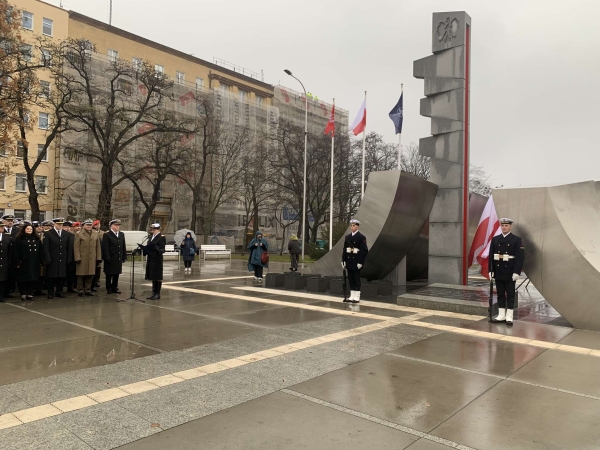 „Orka” i „Ratownik” z dobrym finałem? Drugie w tym roku obchody Święta Marynarki Wojennej były więcej niż wyjątkowe-GospodarkaMorska.pl