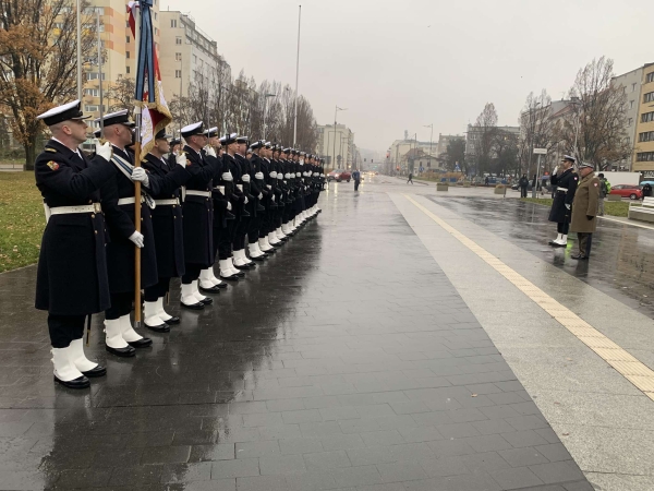 „Orka” i „Ratownik” z dobrym finałem? Drugie w tym roku obchody Święta Marynarki Wojennej były więcej niż wyjątkowe-GospodarkaMorska.pl
