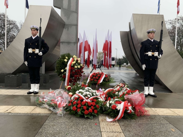 „Orka” i „Ratownik” z dobrym finałem? Drugie w tym roku obchody Święta Marynarki Wojennej były więcej niż wyjątkowe-GospodarkaMorska.pl