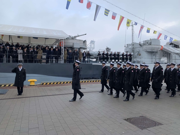„Orka” i „Ratownik” z dobrym finałem? Drugie w tym roku obchody Święta Marynarki Wojennej były więcej niż wyjątkowe-GospodarkaMorska.pl