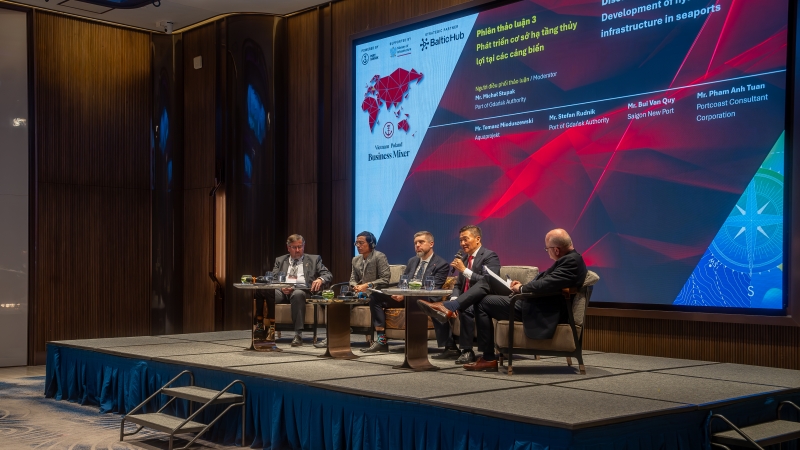 Byliśmy na Business Mixerze Portu Gdańsk w Wietnamie. Pełna sala i duże szanse-GospodarkaMorska.pl