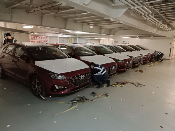 ADAMPOL S.A.: Portowe okno dla samochodów-GospodarkaMorska.pl