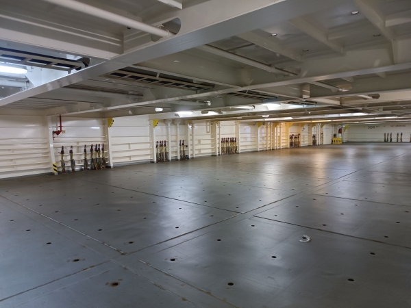 ADAMPOL S.A.: Portowe okno dla samochodów-GospodarkaMorska.pl