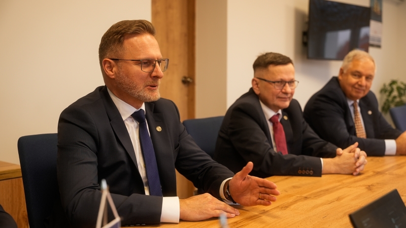 Polski Rejestr Statków i Urząd Dozoru Technicznego podpisują list intencyjny o współpracy – kluczowy krok w stronę innowacji i bezpieczeństwa-GospodarkaMorska.pl